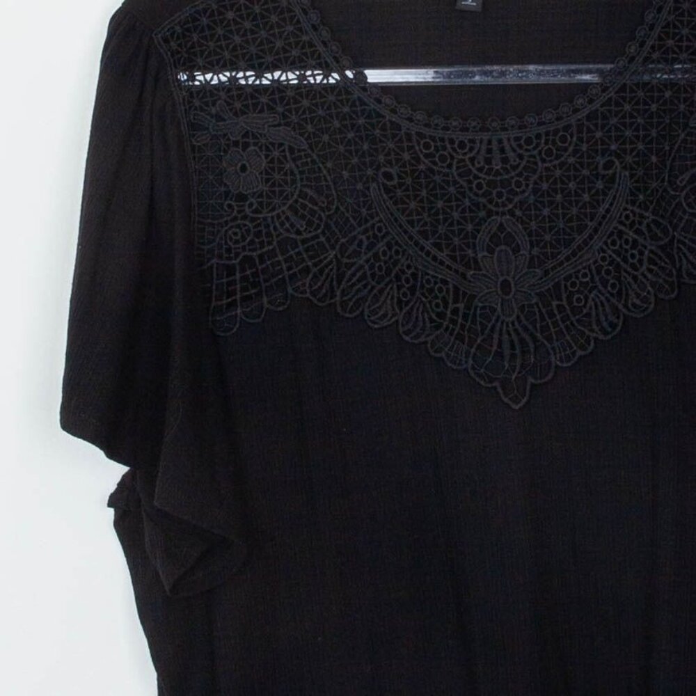 Torrid Womens Texture Jersey Crew Neck Lace Yoke Top Size 3 3X Flutter Sleeve - Picture 4 of 10